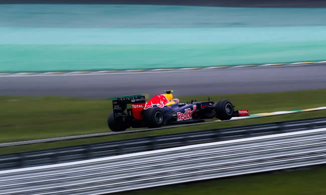 Ferrari pregunta a la FIA por el adelantamiento de Vettel sobre Vergne en el GP de Brasil