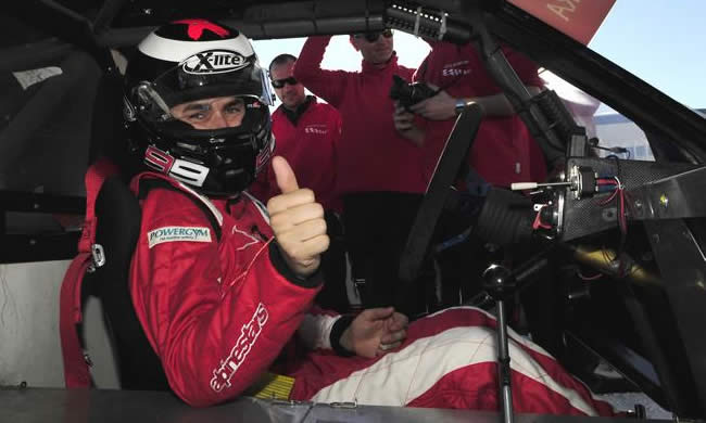 Lorenzo debutó en la velocidad sobre hielo