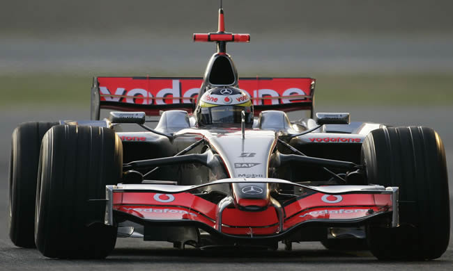 Cambios en sistemas de escape no complican a McLaren