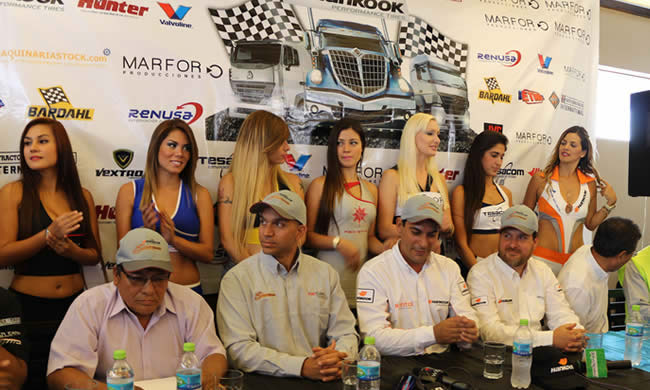 Presentación Oficial de la Primera Competencia Nacional de Camiones ¼ de Milla