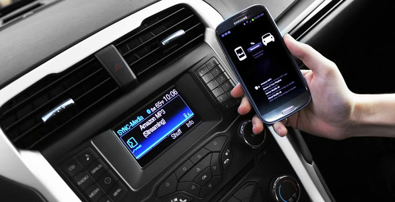 Toyota integrará en sus futuros vehículos la tecnología SmartDeviceLink de Ford