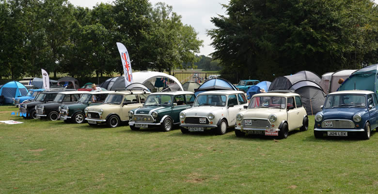 Los aficionados de MINI se reúnen en Lituania por primera vez