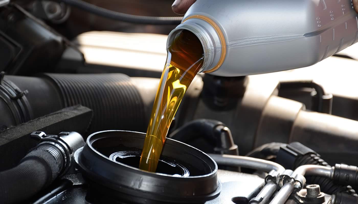 Verdades y mentiras sobre el cambio de aceite