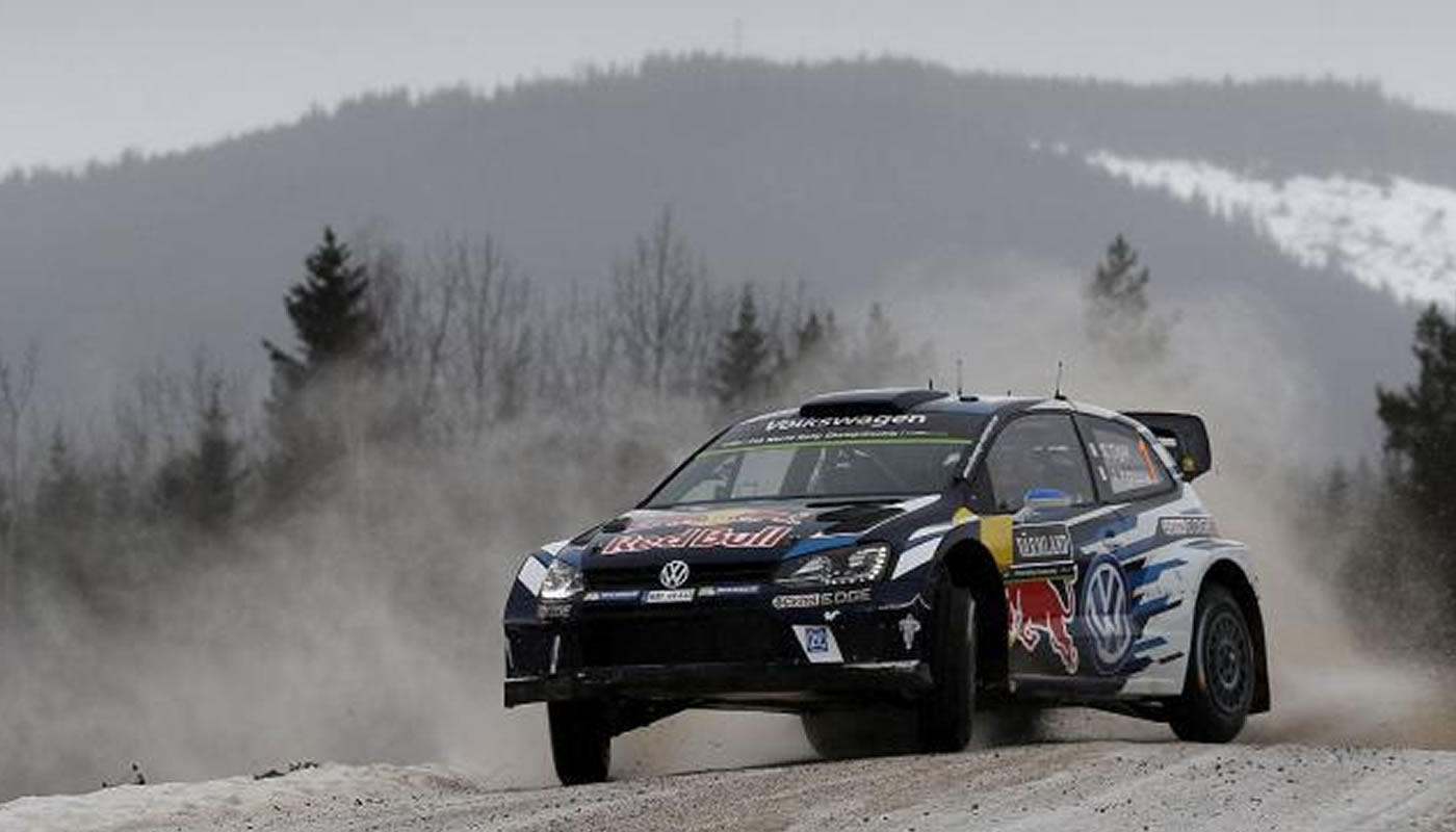 Sebastien ogier lidera primer día de Rally Suecia