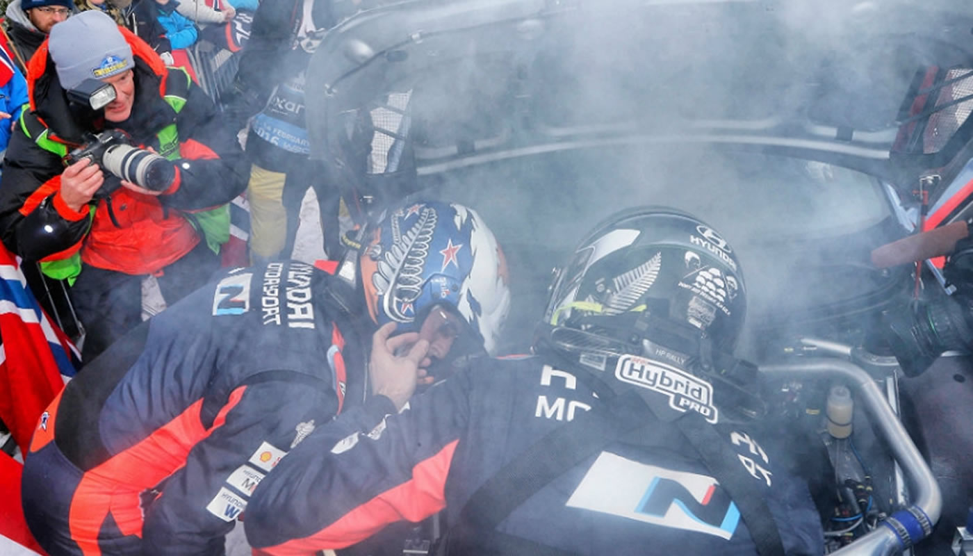Paddon temió perder la segunda plaza en el Power Stage