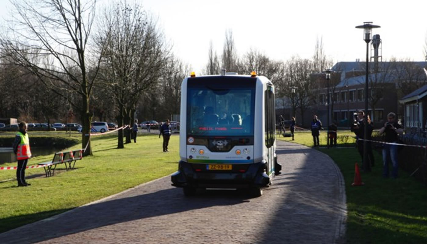 El microbús autónomo ya rueda en Holanda
