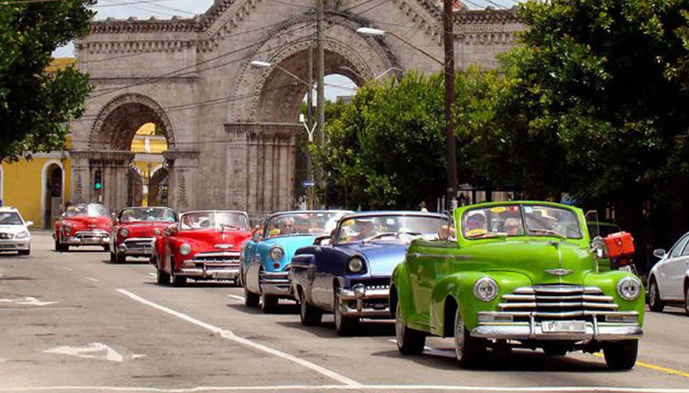 Cuba: la isla museo de los autos clásicos