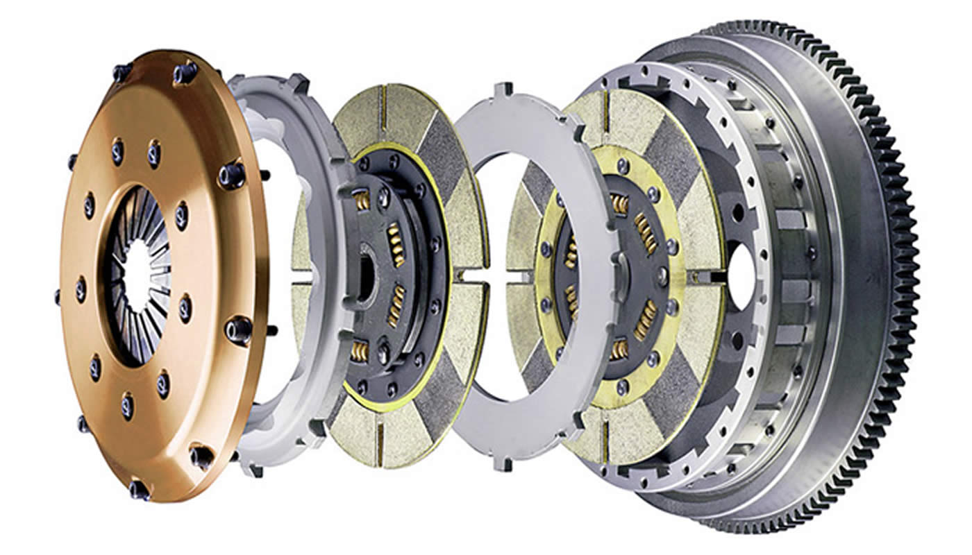 ¿Por qué se modifica el embrague de un vehículo?