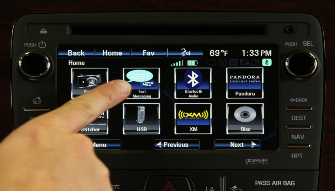 Los primeros pasos de la conectividad en el auto