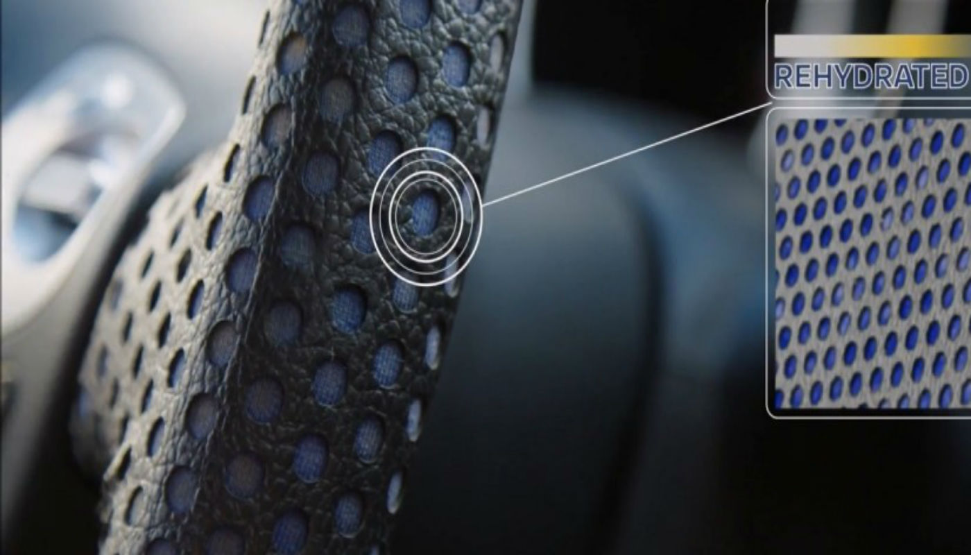 Nissan trabaja en un material que te avisa de la deshidratación