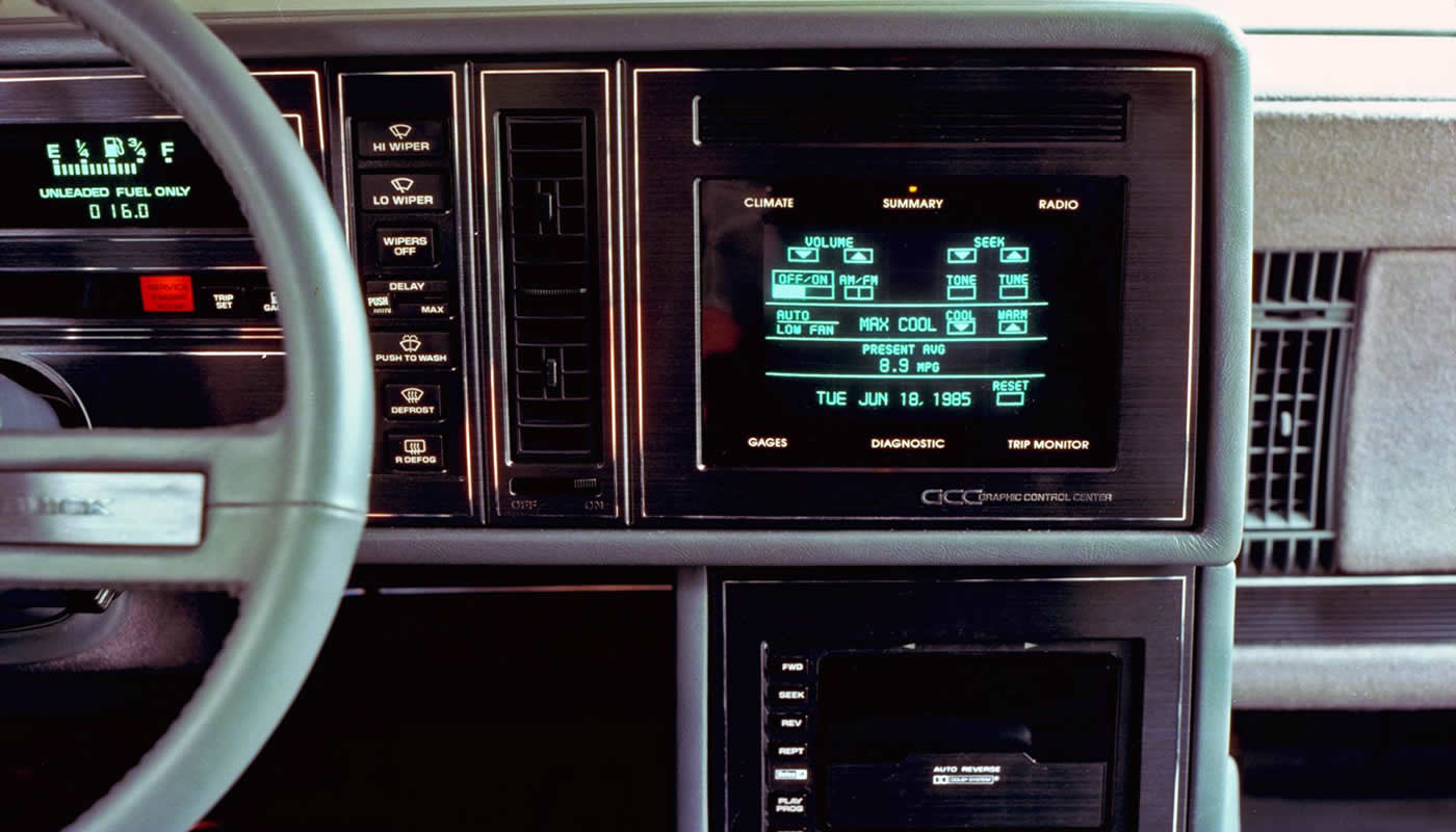 Touchscreen: Autos con tecnología táctil desde 1986