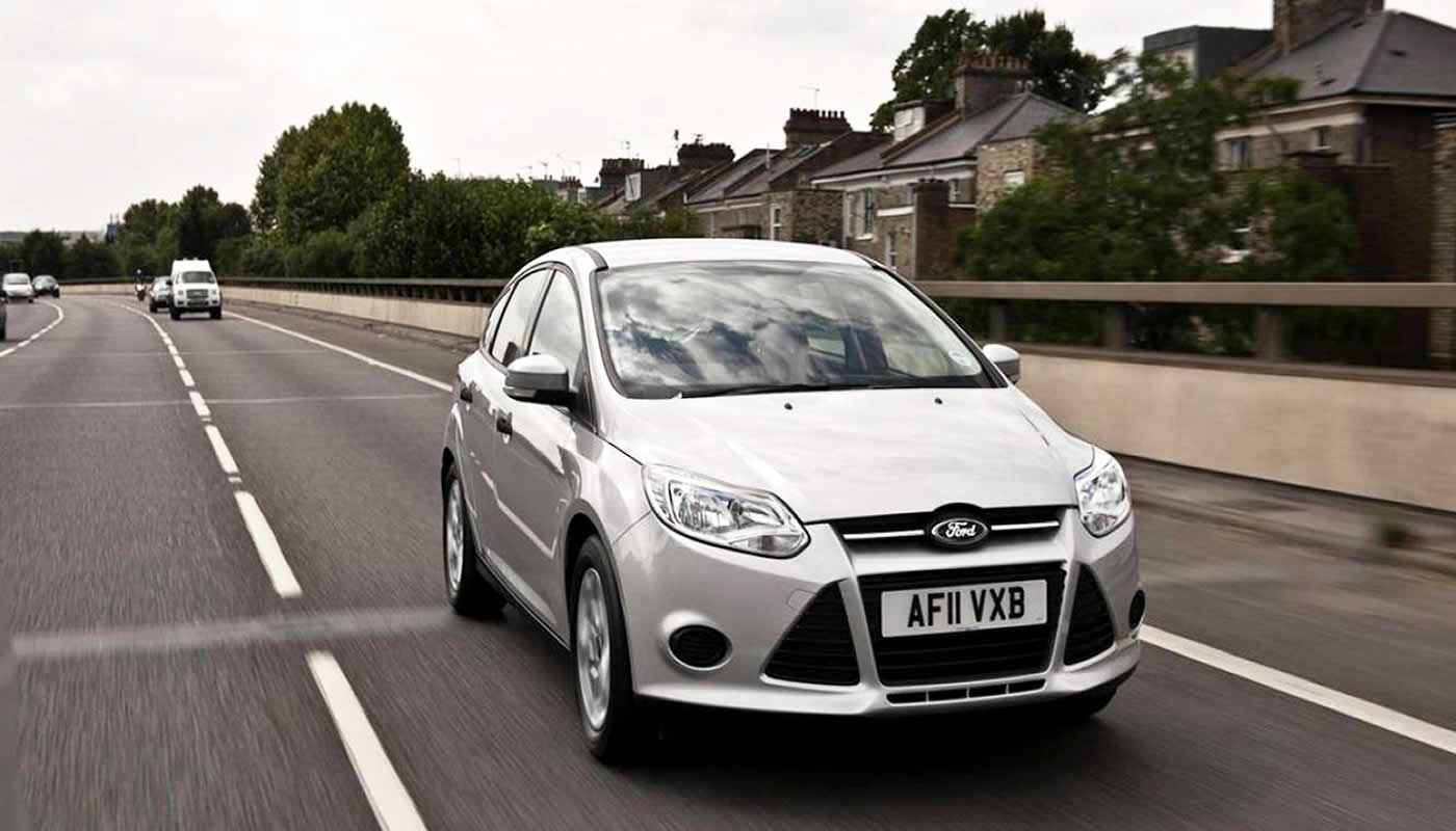 Ford implementa tecnología que ayuda a estacionar