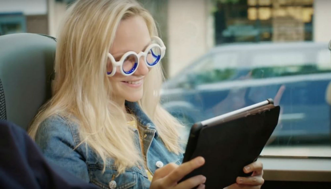 ¡Gafas contra el mareo durante la conducción!