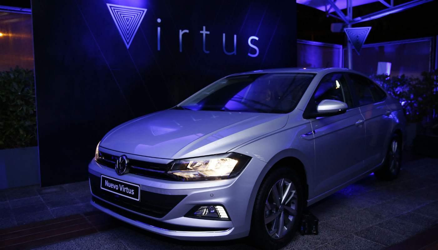 Primer vehículo con inteligencia artificial