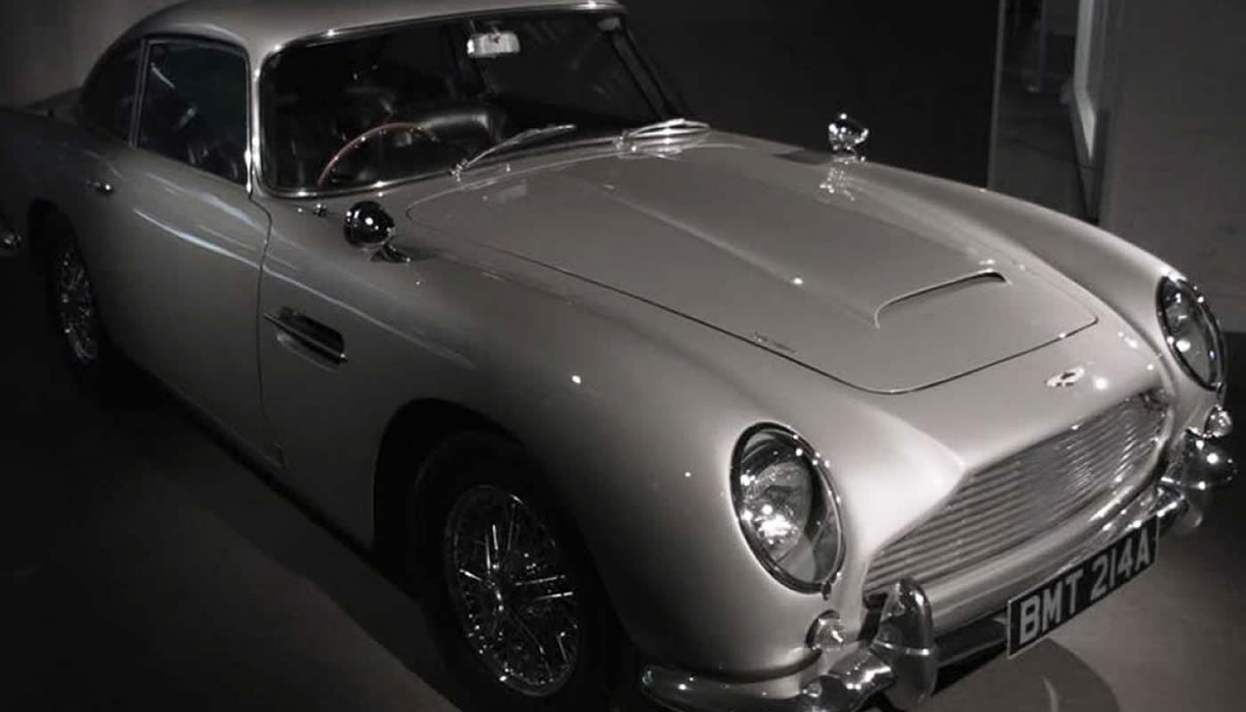 El Aston Martin de James Bond se vendio por US$ 6,4 millones 