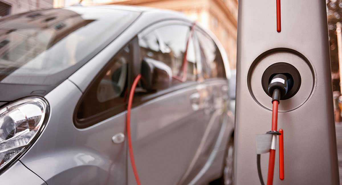 Vehículos eléctricos: Una alternativa limpia y económica que va en crecimiento