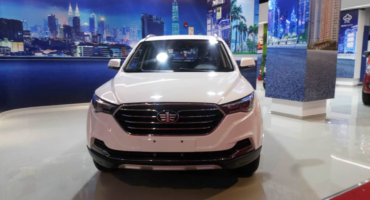 Revo Center, trajo dos importantes novedades con respecto a su gama de productos, entre ellas la nueva SUV de FAW y la marca KYC de China.