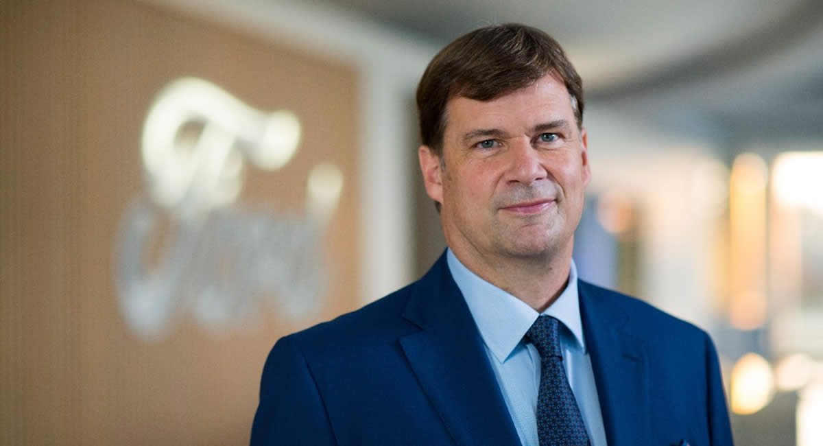 Jim Farley es el nuevo presidente y director ejecutivo de Ford