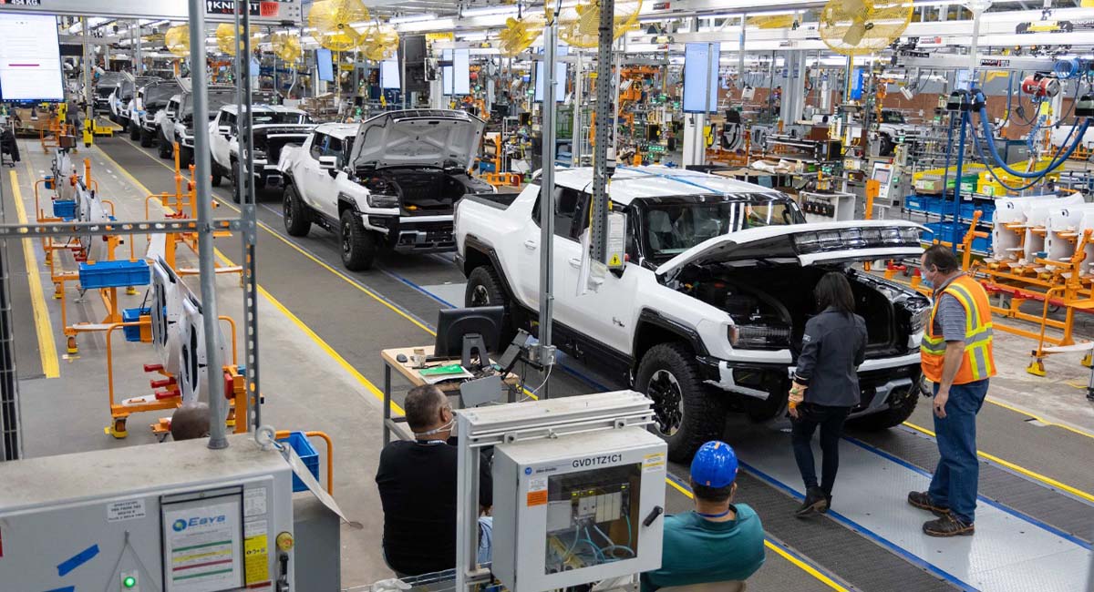 General Motors celebra la gran apertura de Factory ZERO, su moderna planta para fabricar vehículos eléctricos