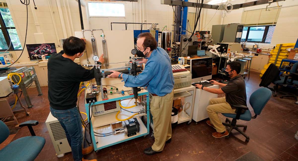 Los investigadores de Ford y la Universidad de Purdue diseñaron un cable que permite reducir los tiempos de carga de vehículos eléctricos