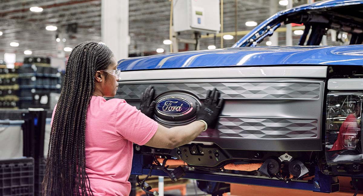 Ford se une a la Coalición First Movers para ayudar a comercializar tecnologías de carbono cero